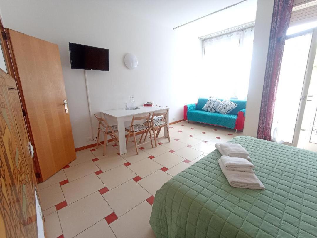 Monika Holiday 315 Magic Lake Garda  Luaran gambar