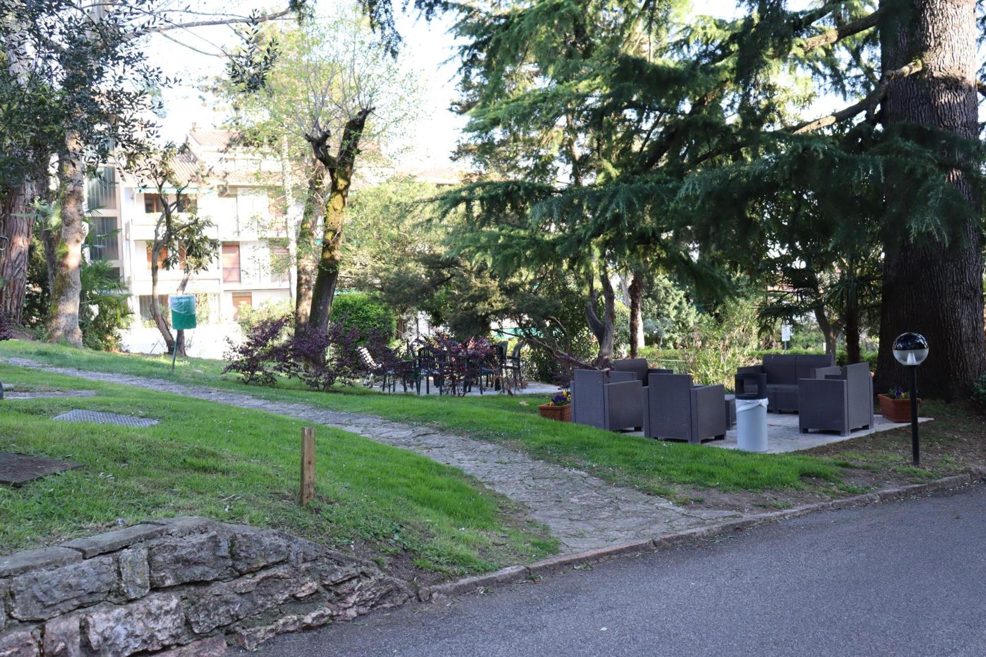 Monika Holiday 315 Magic Lake Garda  Luaran gambar