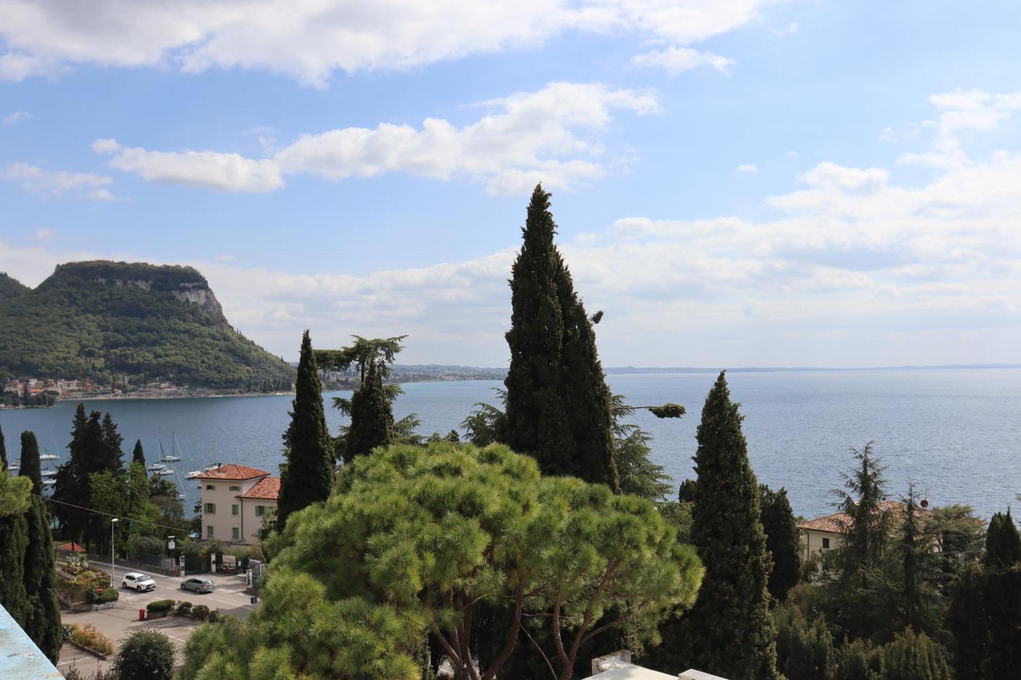 Monika Holiday 315 Magic Lake Garda  Luaran gambar